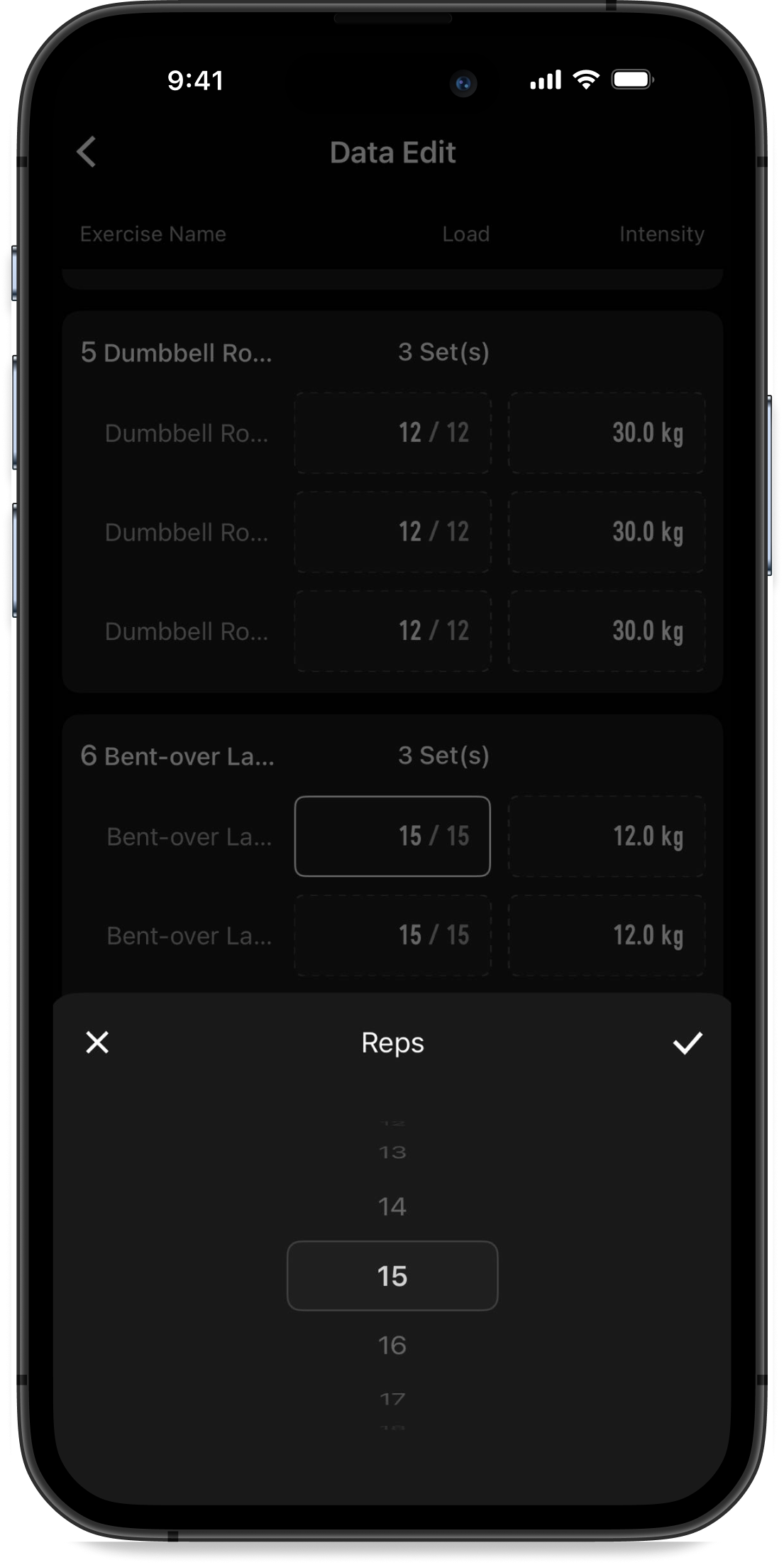Data edit screen displaying exercise sets and a repetition selector set to 15.